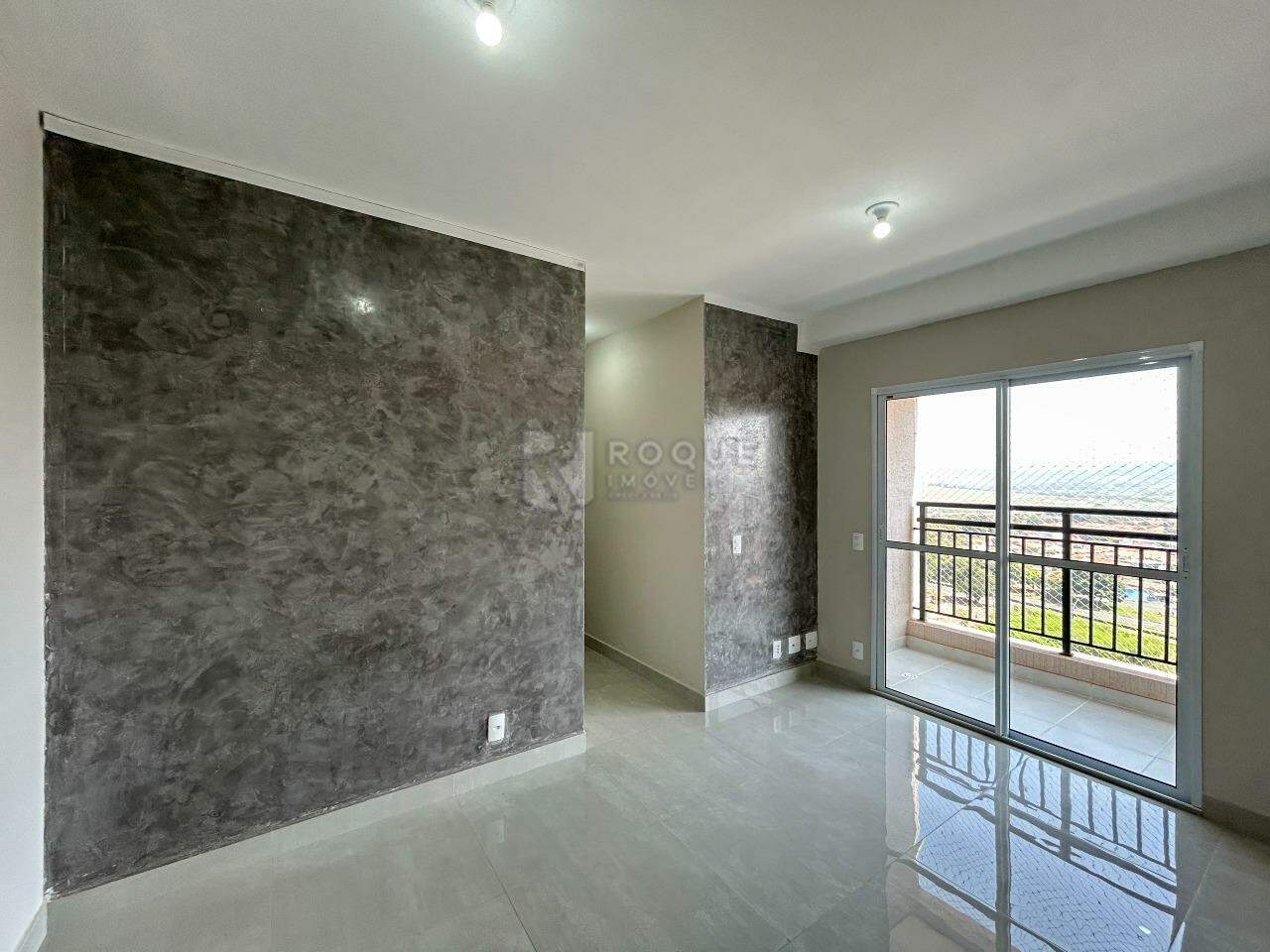 Apartamento para aluguel no bairro Jardim Santa Adélia: Sala