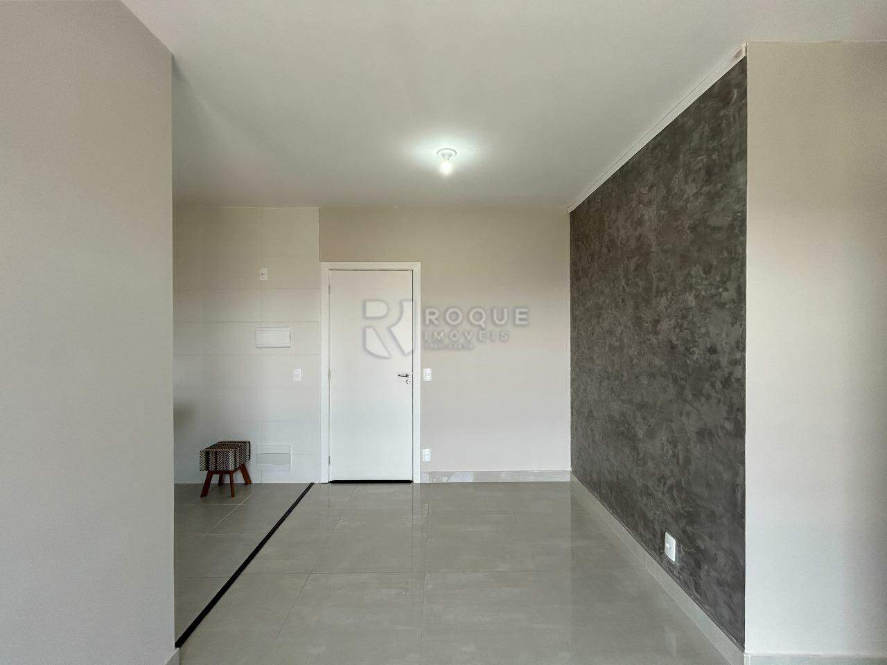 Apartamento para aluguel no bairro Jardim Santa Adélia: Sala