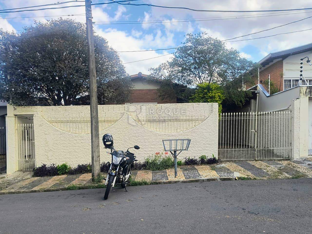 Casa Residencial para aluguel no bairro Jardim Mercedes: Fachada