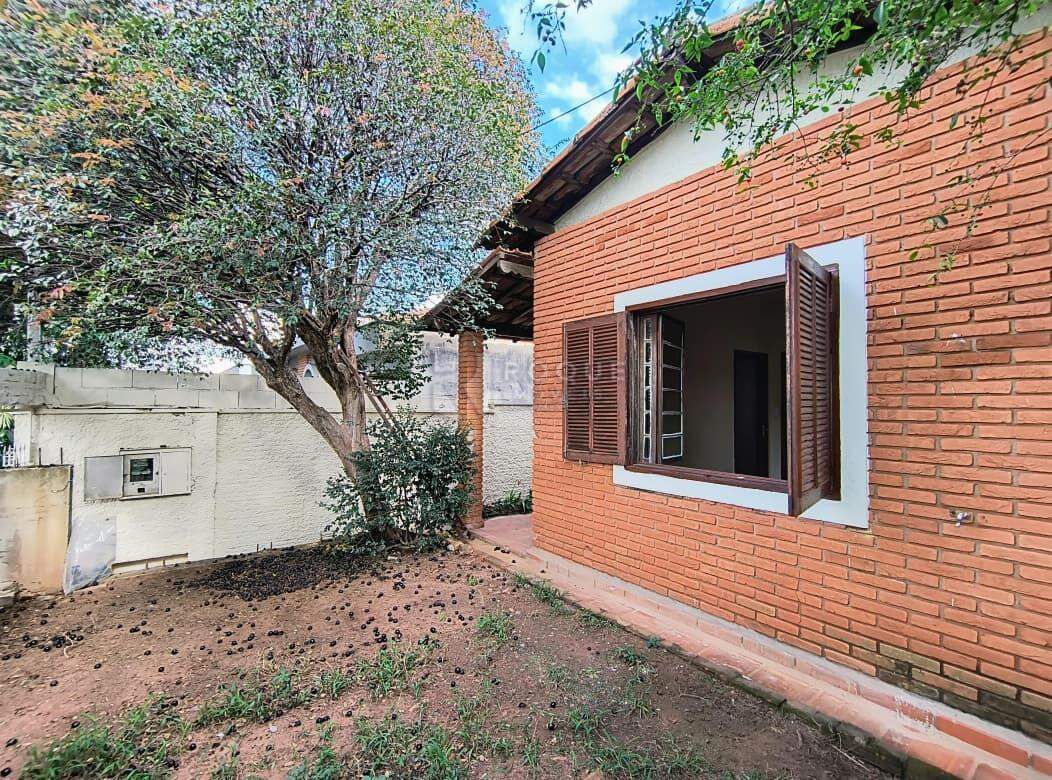 Casa Residencial para aluguel no bairro Jardim Mercedes: Frente