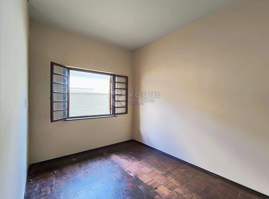 Casa Residencial para aluguel no bairro Jardim Mercedes: Dormitório 02