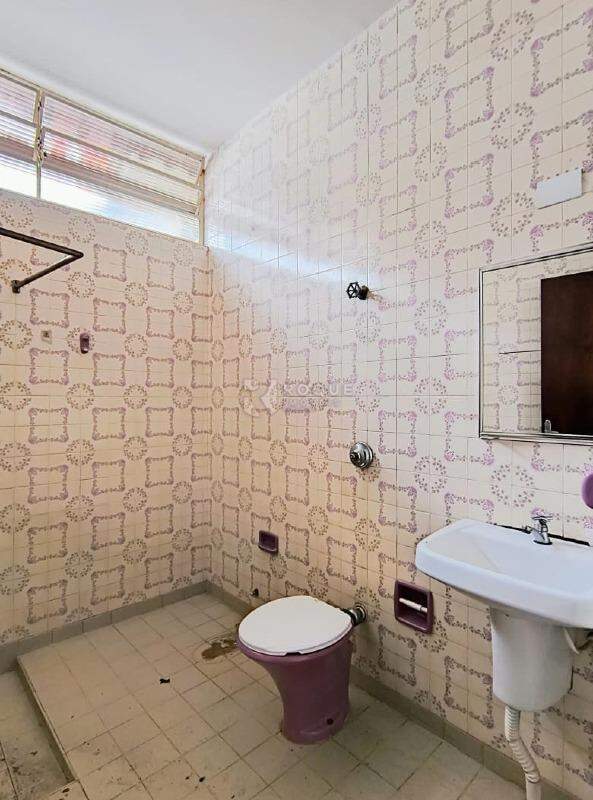 Casa Residencial para aluguel no bairro Jardim Mercedes: Wc social 