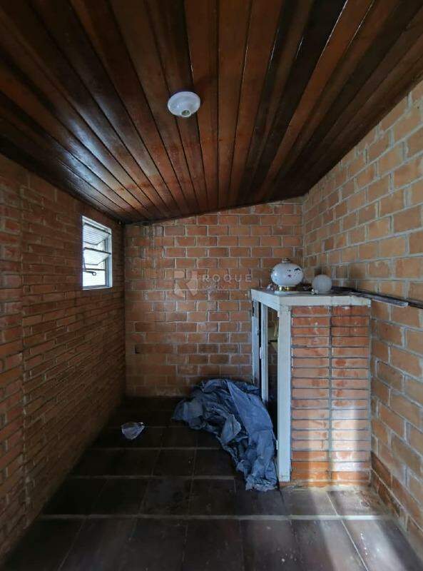 Casa Residencial para aluguel no bairro Jardim Mercedes: Despejo 
