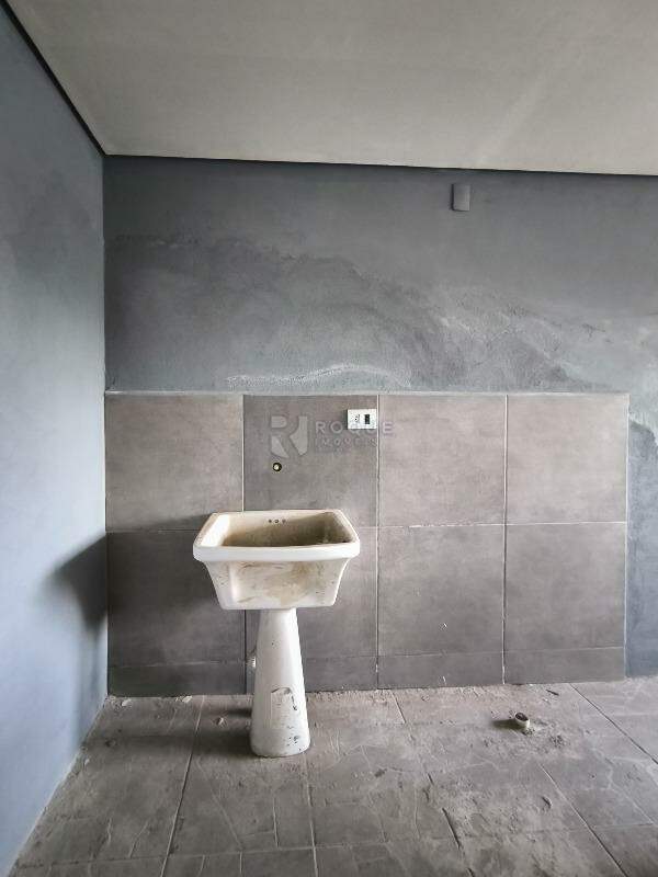 Casa Residencial à venda no bairro Vila Rocha: LAVANDERIA
