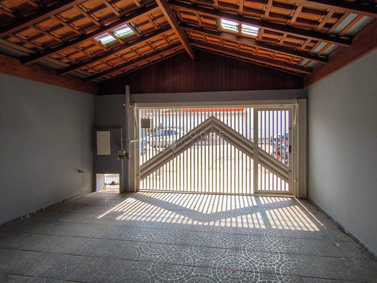 Casa Residencial à venda no bairro Vila Rocha: PORTÃO AUTOMÁTICO
