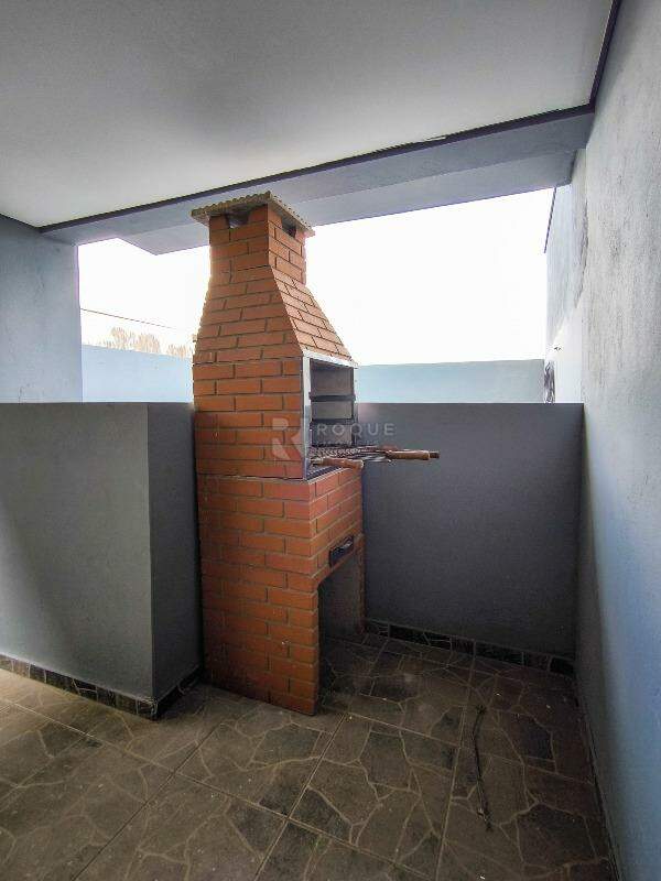 Casa Residencial à venda no bairro Vila Rocha: CHURRASQUEIRA