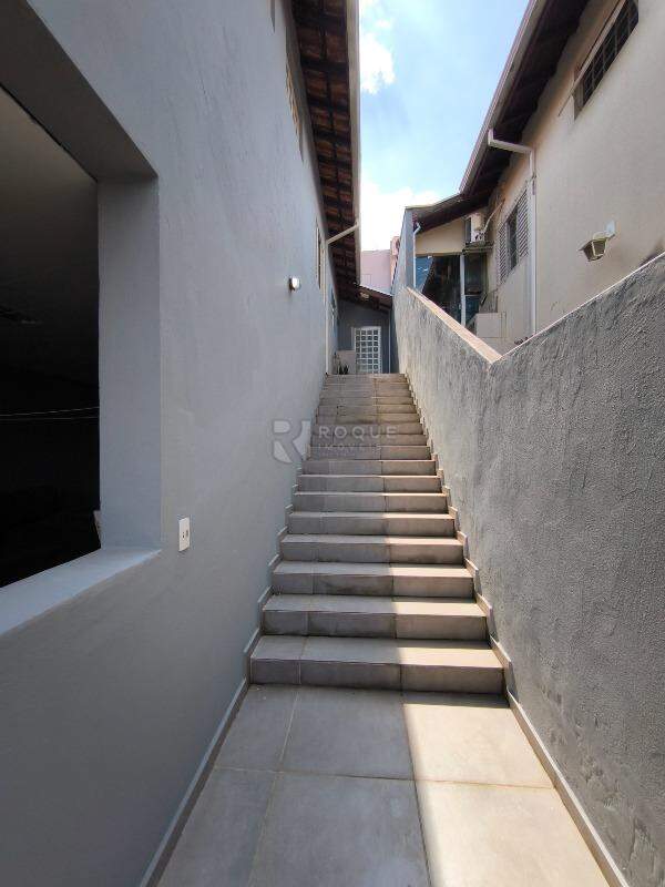 Casa Residencial à venda no bairro Vila Rocha: ACESSO QUINTAL