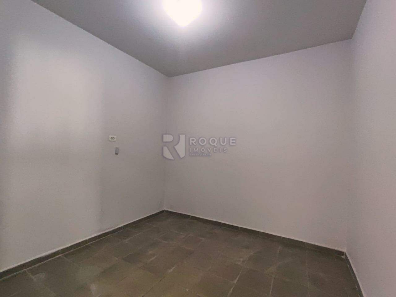 Casa Residencial para aluguel no bairro Jardim Ouro Verde: Dormitório 3