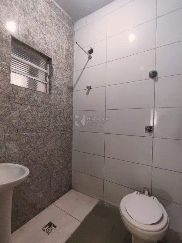Casa Residencial para aluguel no bairro Jardim Ouro Verde: WC 