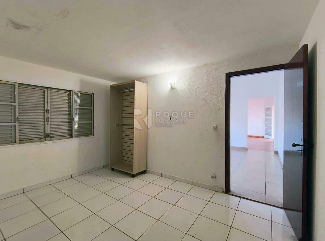 Casa Residencial para aluguel no bairro Jardim Nova Itália: Dormitório 01