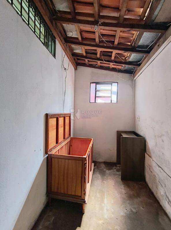 Casa Residencial para aluguel no bairro Jardim Nova Itália: Despejo