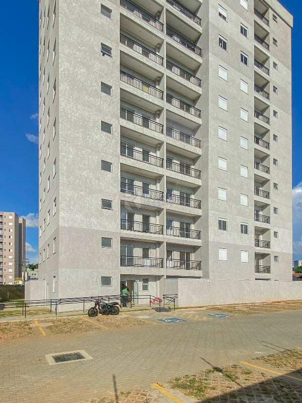 Apartamento para aluguel no bairro Chácaras Antonieta: Fachada