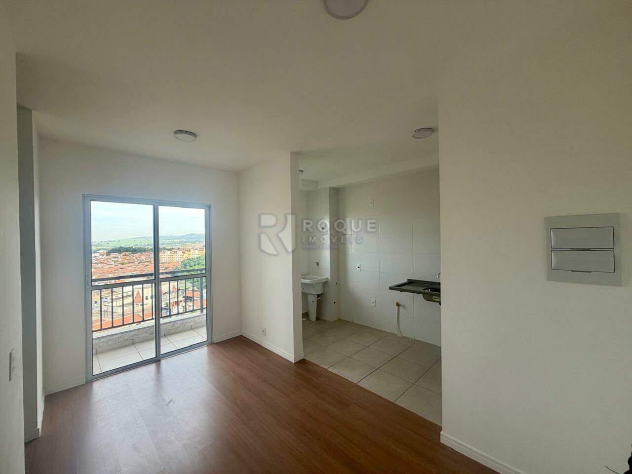 Apartamento para aluguel no bairro Chácaras Antonieta: Sala