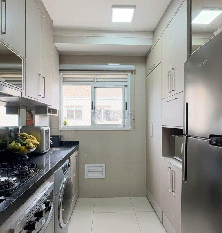 Apartamento à venda no bairro Condomínio Varandas I: Lavanderia