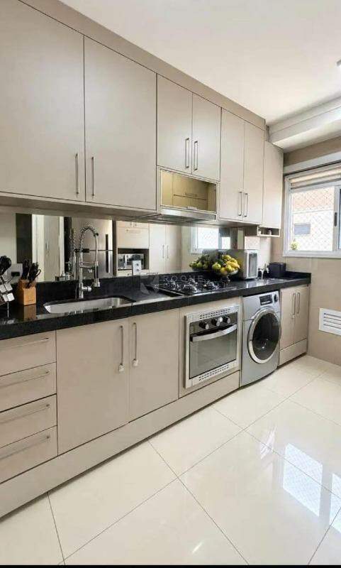 Apartamento à venda no bairro Condomínio Varandas I: Cozinha