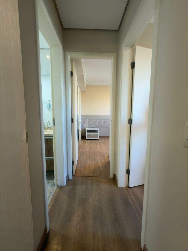 Apartamento à venda no bairro Desmembramento Oscar Antonio Breda: área de circulação