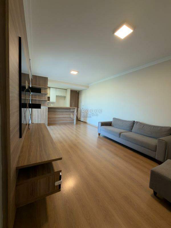 Apartamento à venda no bairro Desmembramento Oscar Antonio Breda: sala de estar 