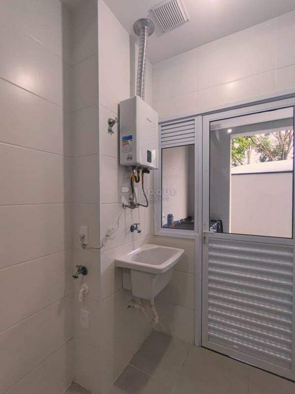 Apartamento para aluguel no bairro Jardim Santa Adélia: Lavanderia