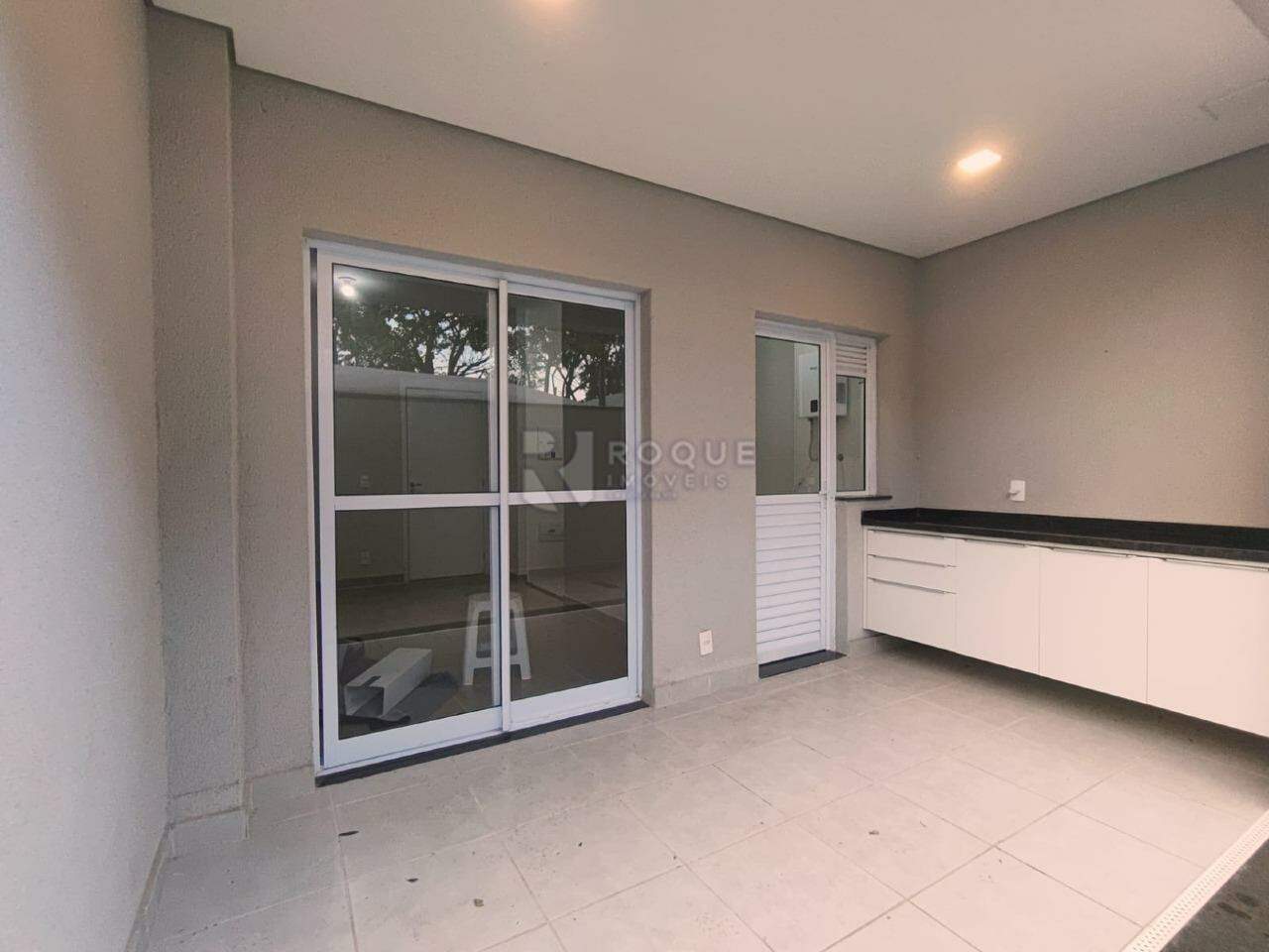 Apartamento para aluguel no bairro Jardim Santa Adélia: Quintal Garden
