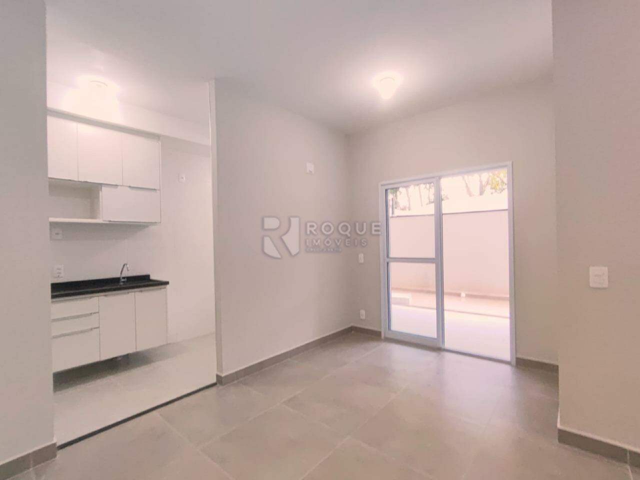 Apartamento para aluguel no bairro Jardim Santa Adélia: Sala