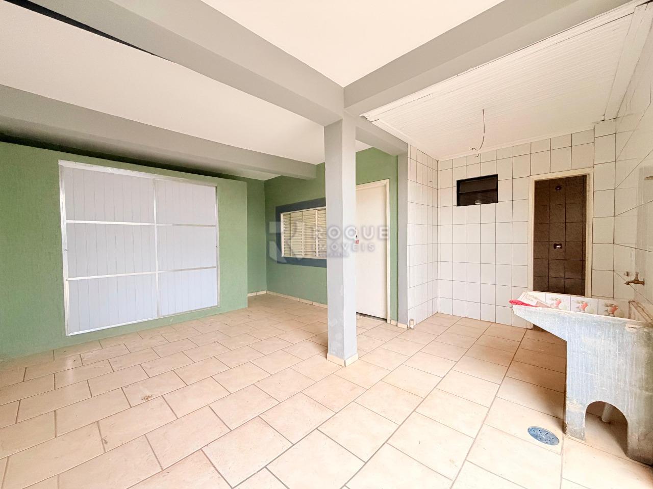 Casa Residencial para aluguel no bairro Jardim Residencial Antonio Brigatto: Área de serviço