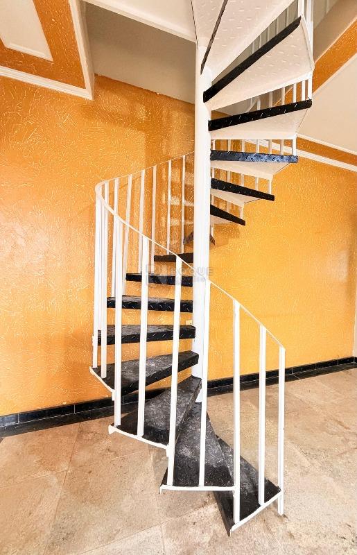 Casa Residencial para aluguel no bairro Jardim Residencial Antonio Brigatto: Acesso piso superior