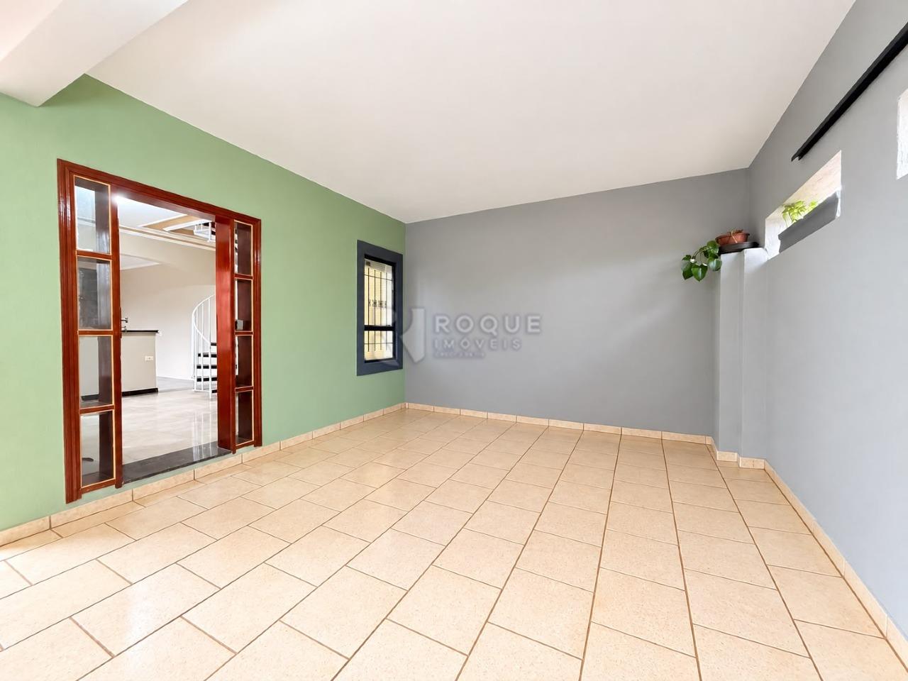 Casa Residencial para aluguel no bairro Jardim Residencial Antonio Brigatto: Garagem