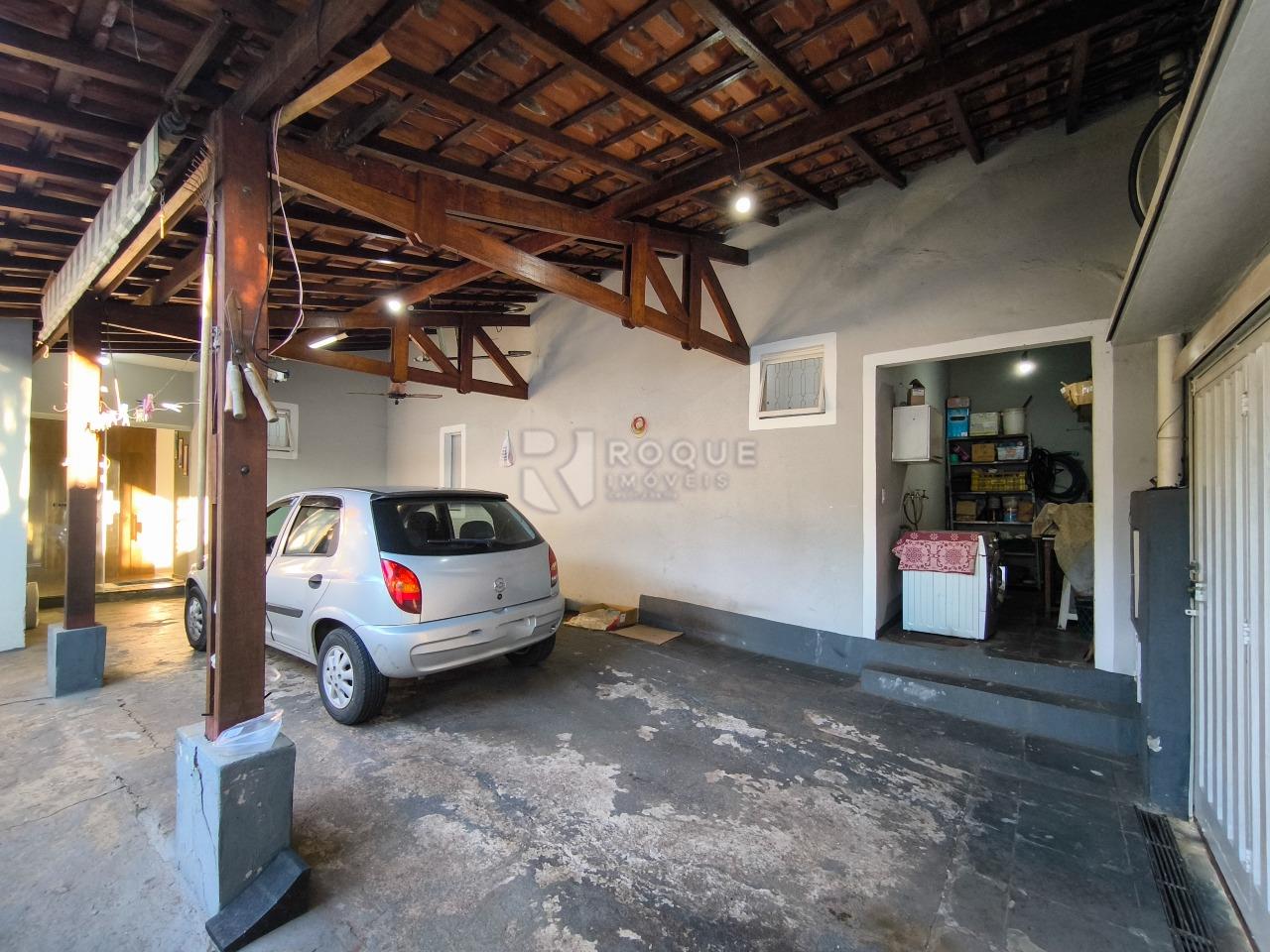 Casa Residencial à venda no bairro Jardim Esmeralda: GARAGEM
