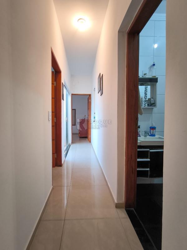 Casa Residencial à venda no bairro Jardim Esmeralda: CORREDOR INTERNO
