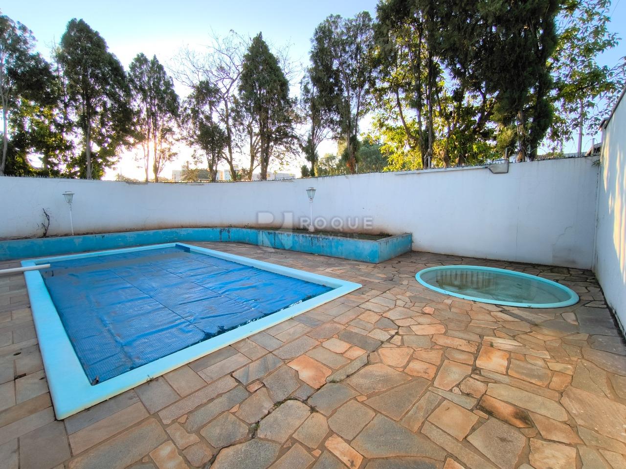 Casa Residencial à venda no bairro Jardim Esmeralda: PISCINAS