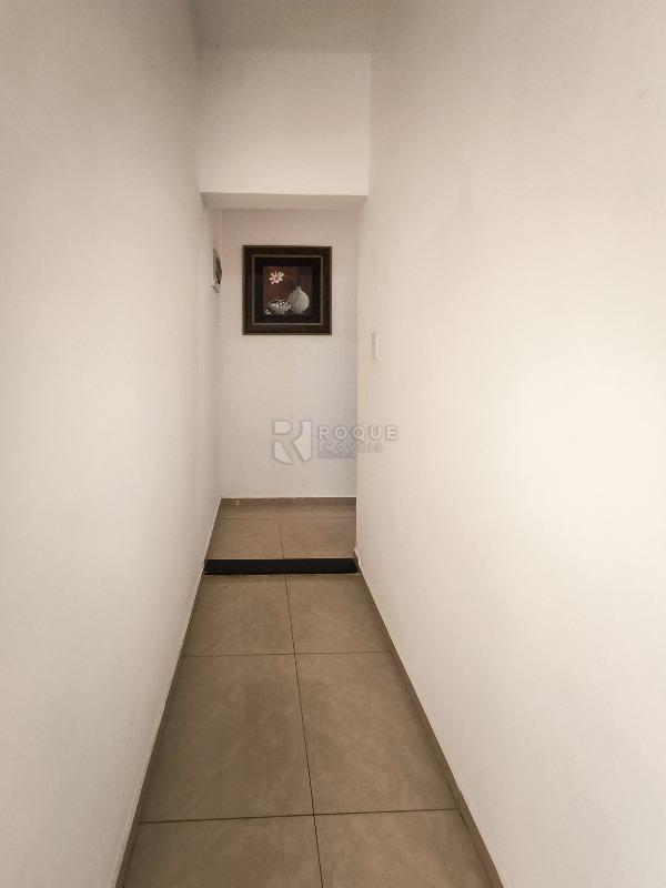 Casa Residencial à venda no bairro Jardim Esmeralda: CORREDOR INTERNO