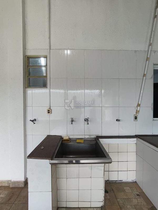 Casa Residencial para aluguel no bairro Jardim São Paulo: Lavanderia