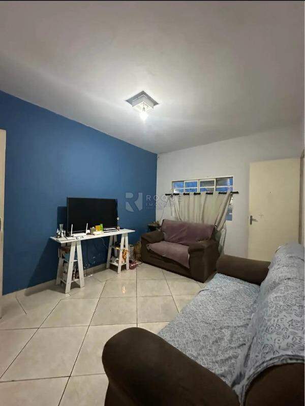 Casa Residencial à venda no bairro Parque Nossa Senhora das Dores: 