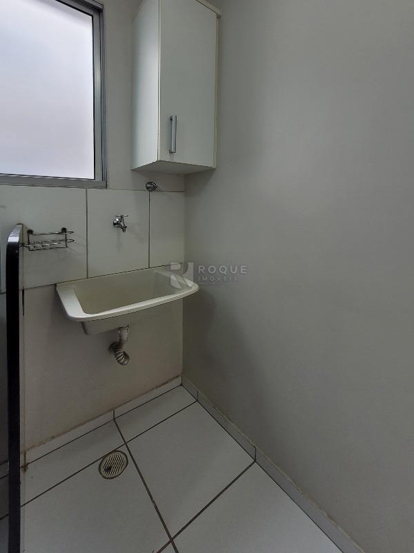 Apartamento para aluguel no bairro Jardim do Lago: Área de serviço