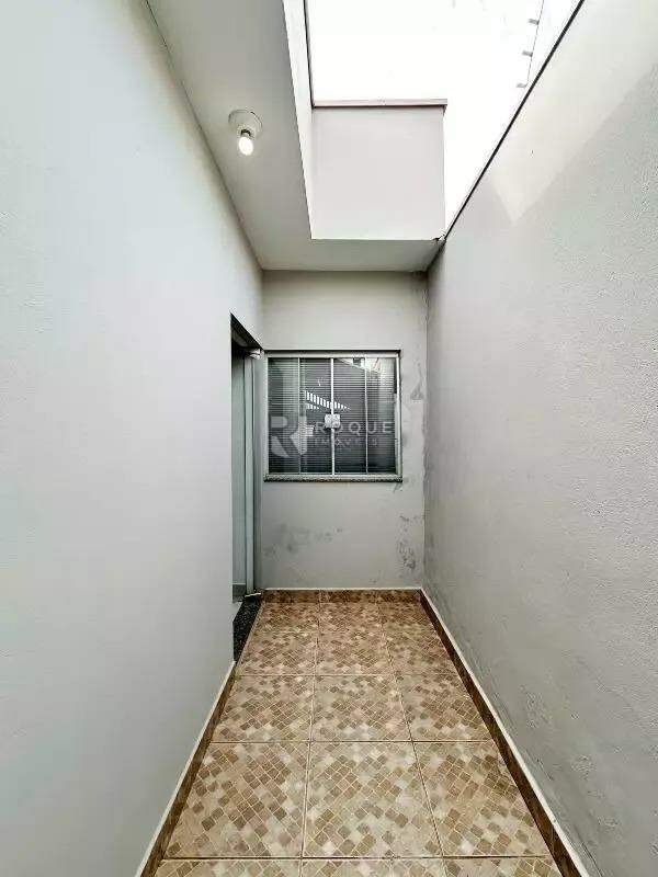 Casa Residencial à venda no bairro Jardim Manacá: Corredor - Casa 2