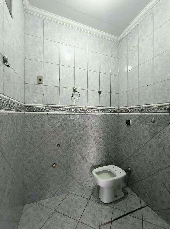 Casa Residencial para aluguel no bairro Parque Residencial Belinha Ometto: Wc suíte