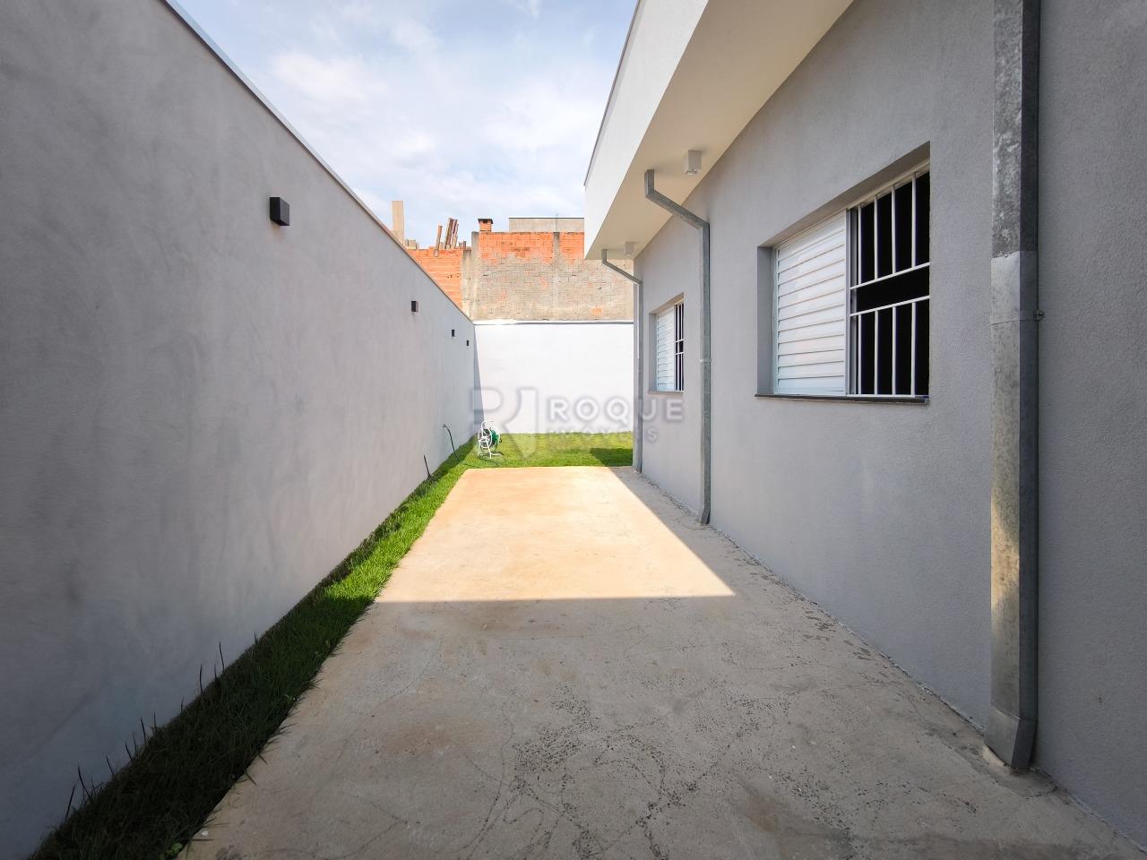 Casa Residencial à venda no bairro Jardim Marajoara: LATERAL EXTERNA