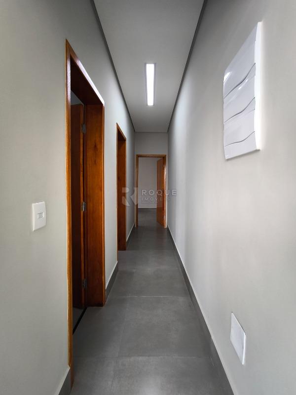 Casa Residencial à venda no bairro Jardim Marajoara: CORREDOR INTERNO