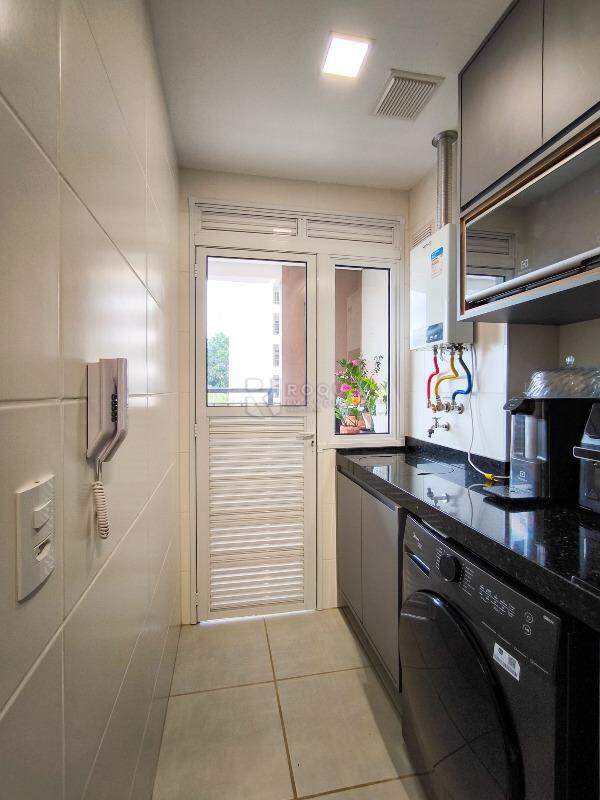 Apartamento à venda no bairro Jardim Santa Adélia: LAVANDERIA