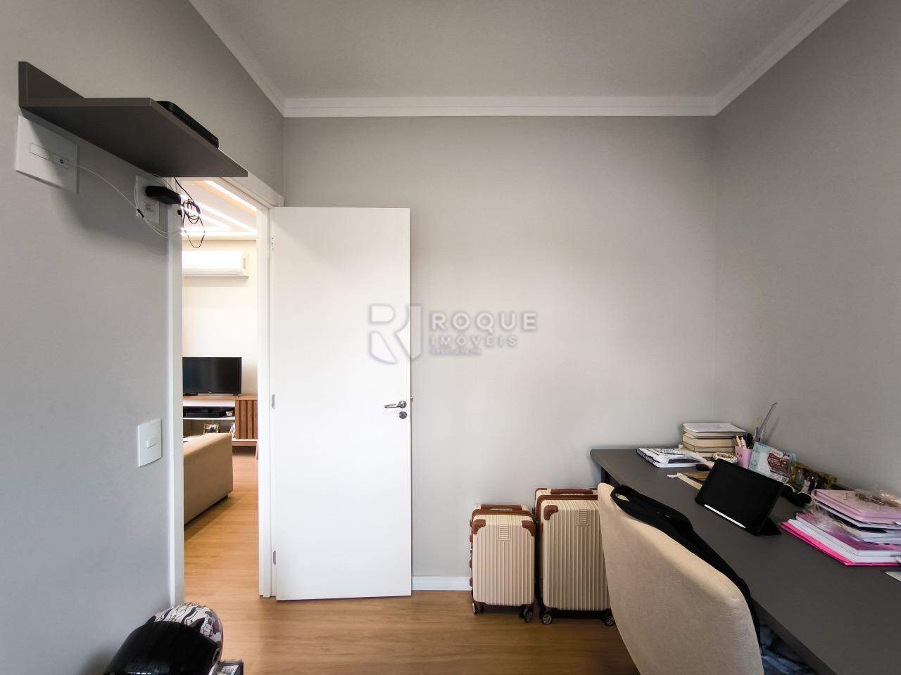 Apartamento à venda no bairro Jardim Santa Adélia: DORMITÓRIO 2