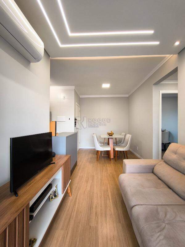 Apartamento à venda no bairro Jardim Santa Adélia: SALA DE ESTAR