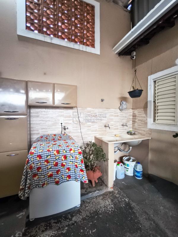 Casa Residencial à venda no bairro Jardim Arruda: LAVANDERIA