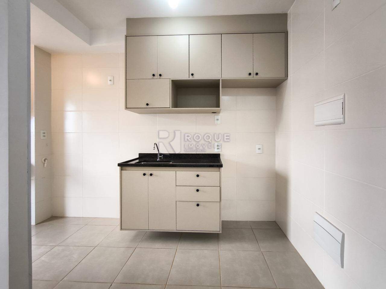 Apartamento à venda no bairro Jardim Santa Adélia: COZINHA