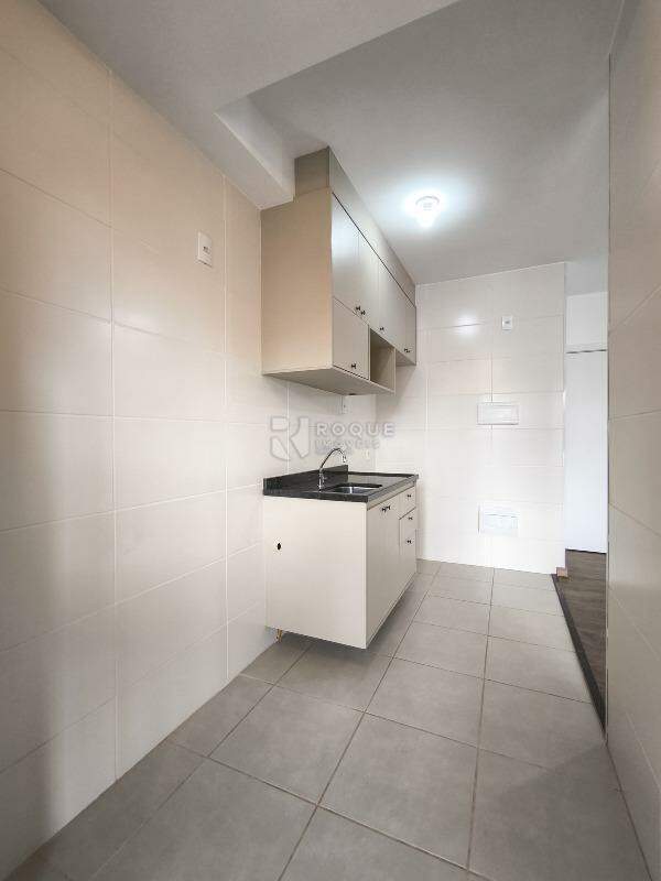 Apartamento à venda no bairro Jardim Santa Adélia: COZINHA