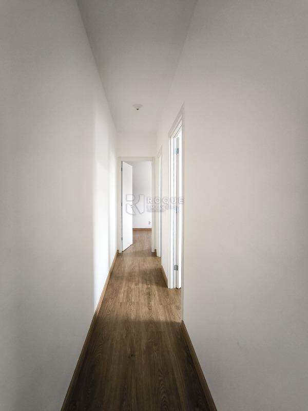 Apartamento à venda no bairro Jardim Santa Adélia: CORREDOR INTERNO