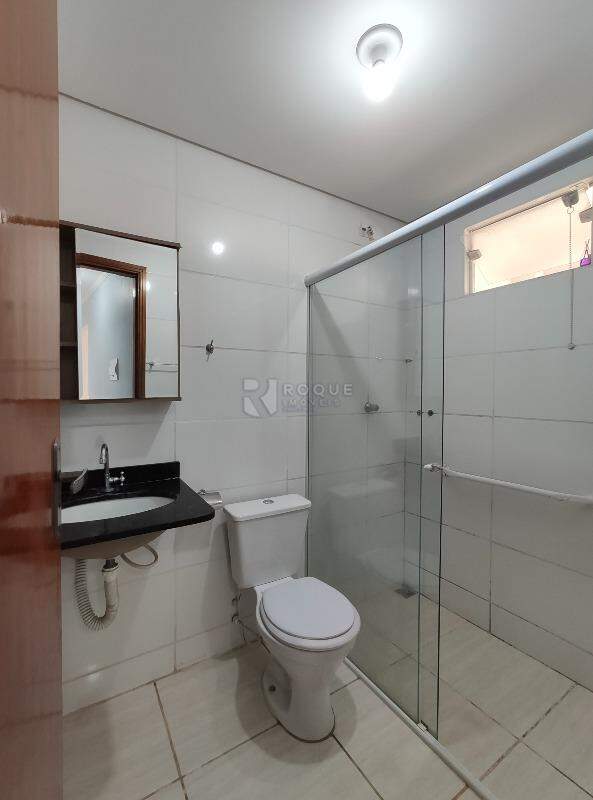 Apartamento à venda no bairro Jardim Ouro Verde: WC social