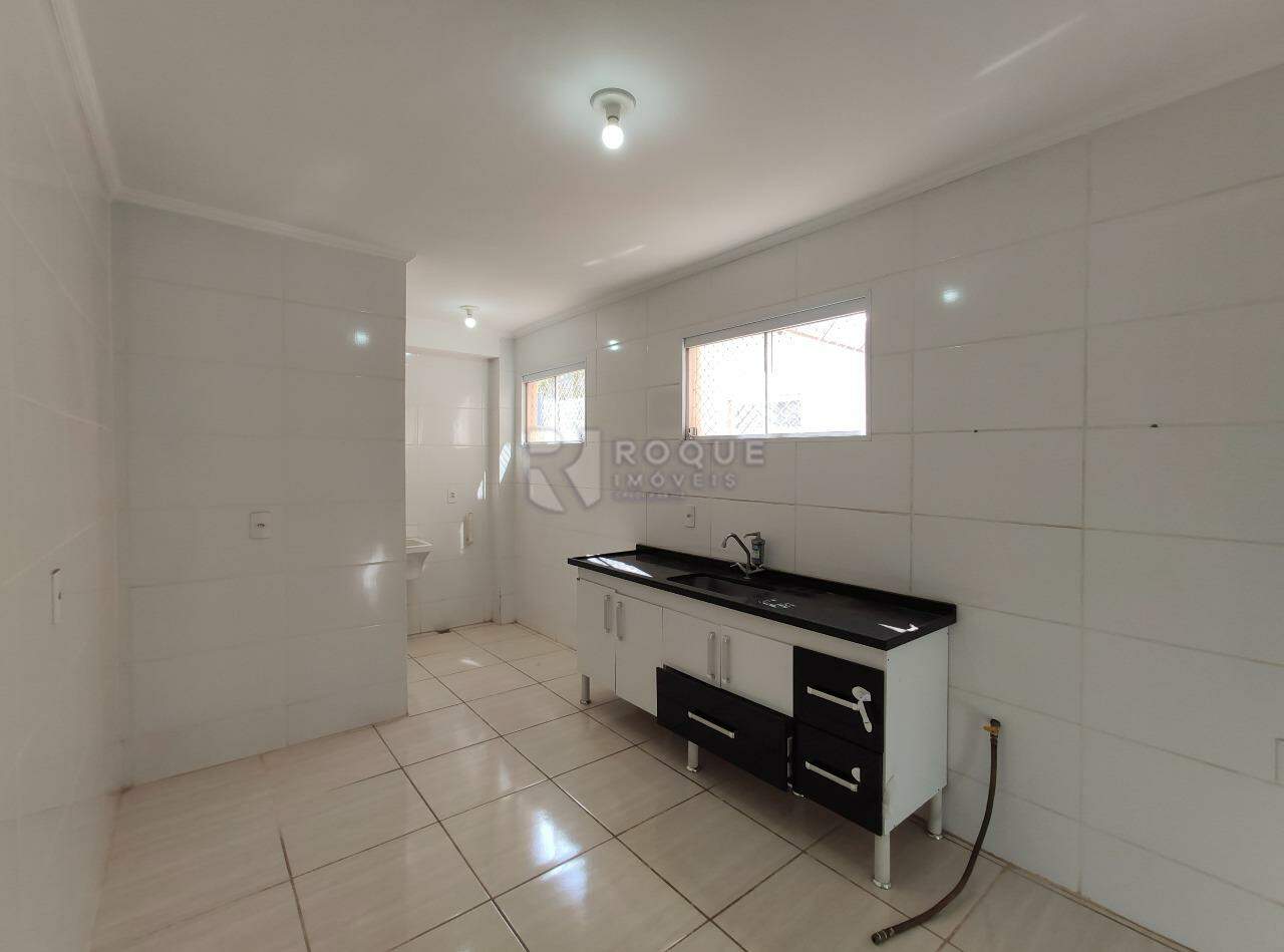 Apartamento à venda no bairro Jardim Ouro Verde: Cozinha