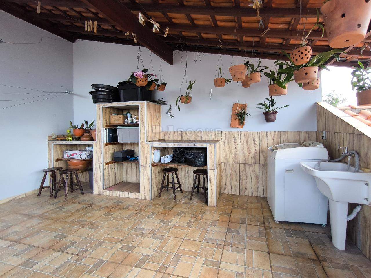 Casa Residencial à venda no bairro Jardim Ouro Verde: LAVANDERIA