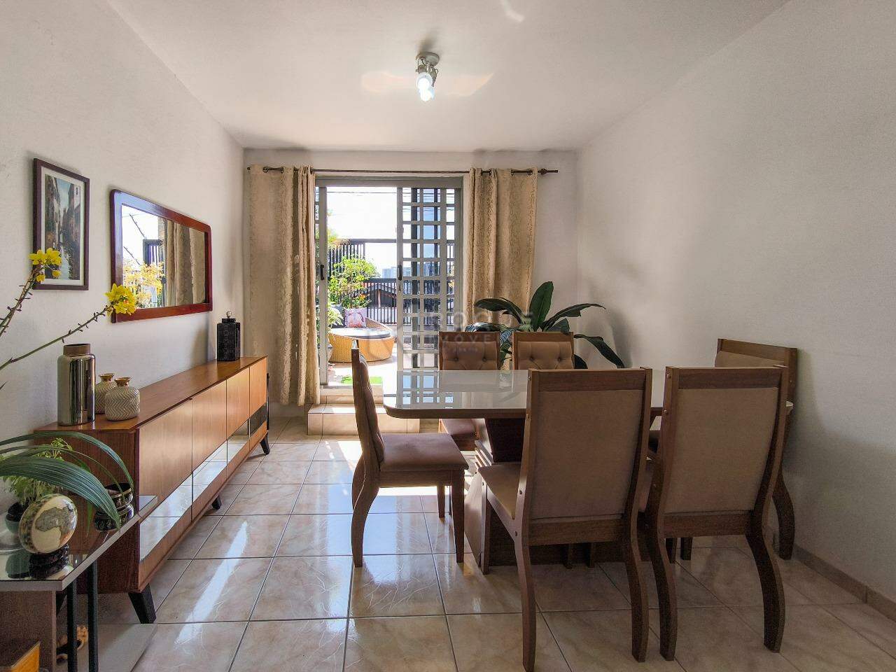Casa Residencial à venda no bairro Jardim Ouro Verde: SALA DE JANTAR