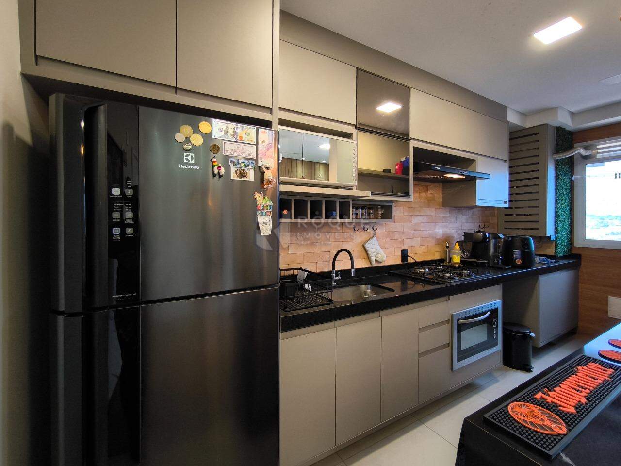 Apartamento à venda no bairro Vila Camargo: COZINHA
